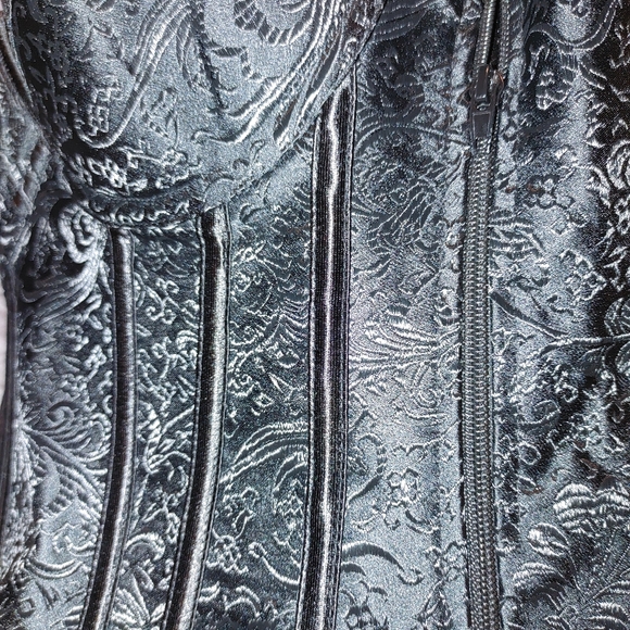 NWOT Bustier brocade style black on black floral imprint. - Picture 3 of 5